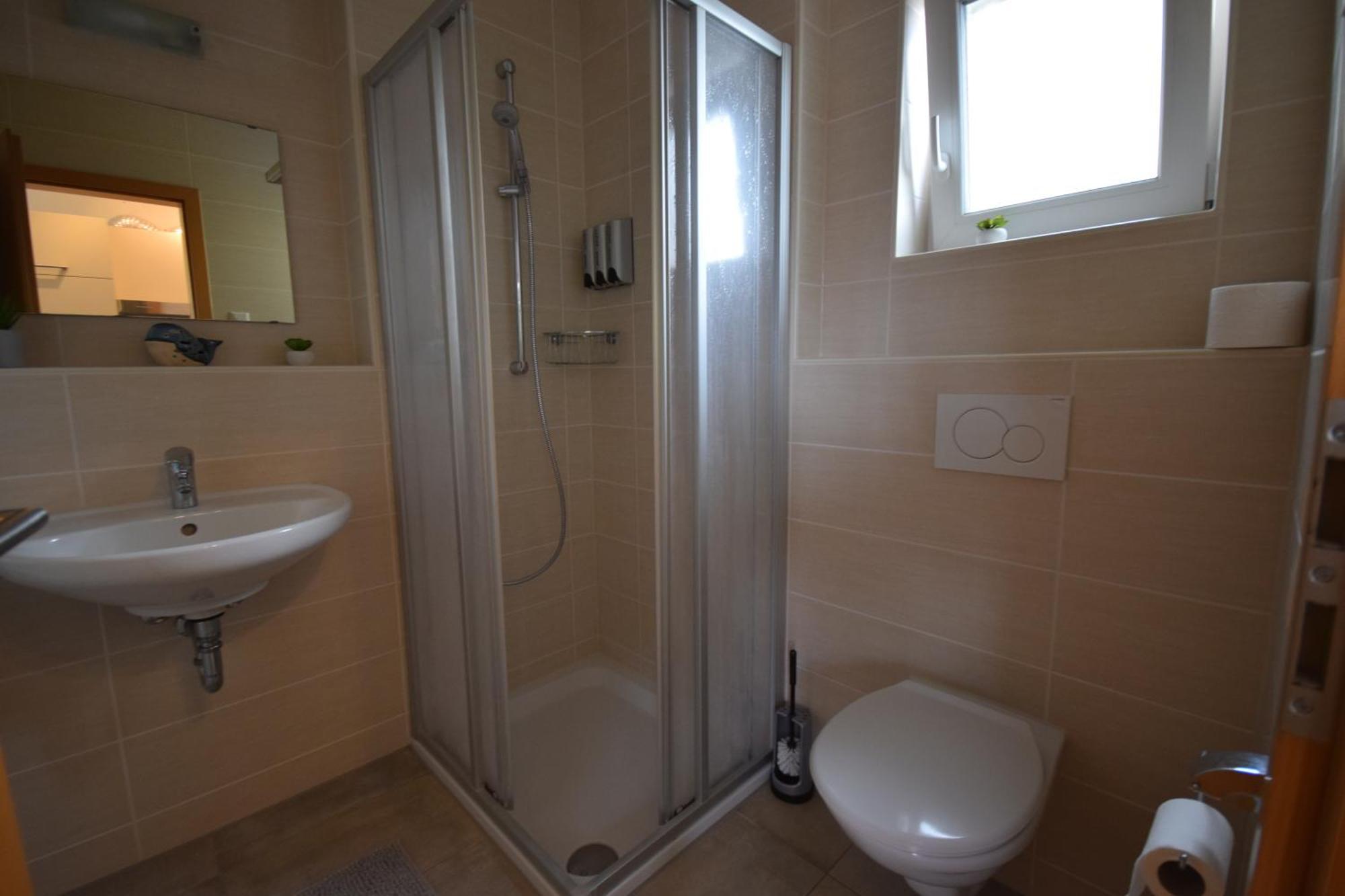 Nestwerk Komfort R23-12 - Balkon, Arbeitsplatz & Zentrumsnah Apartment
