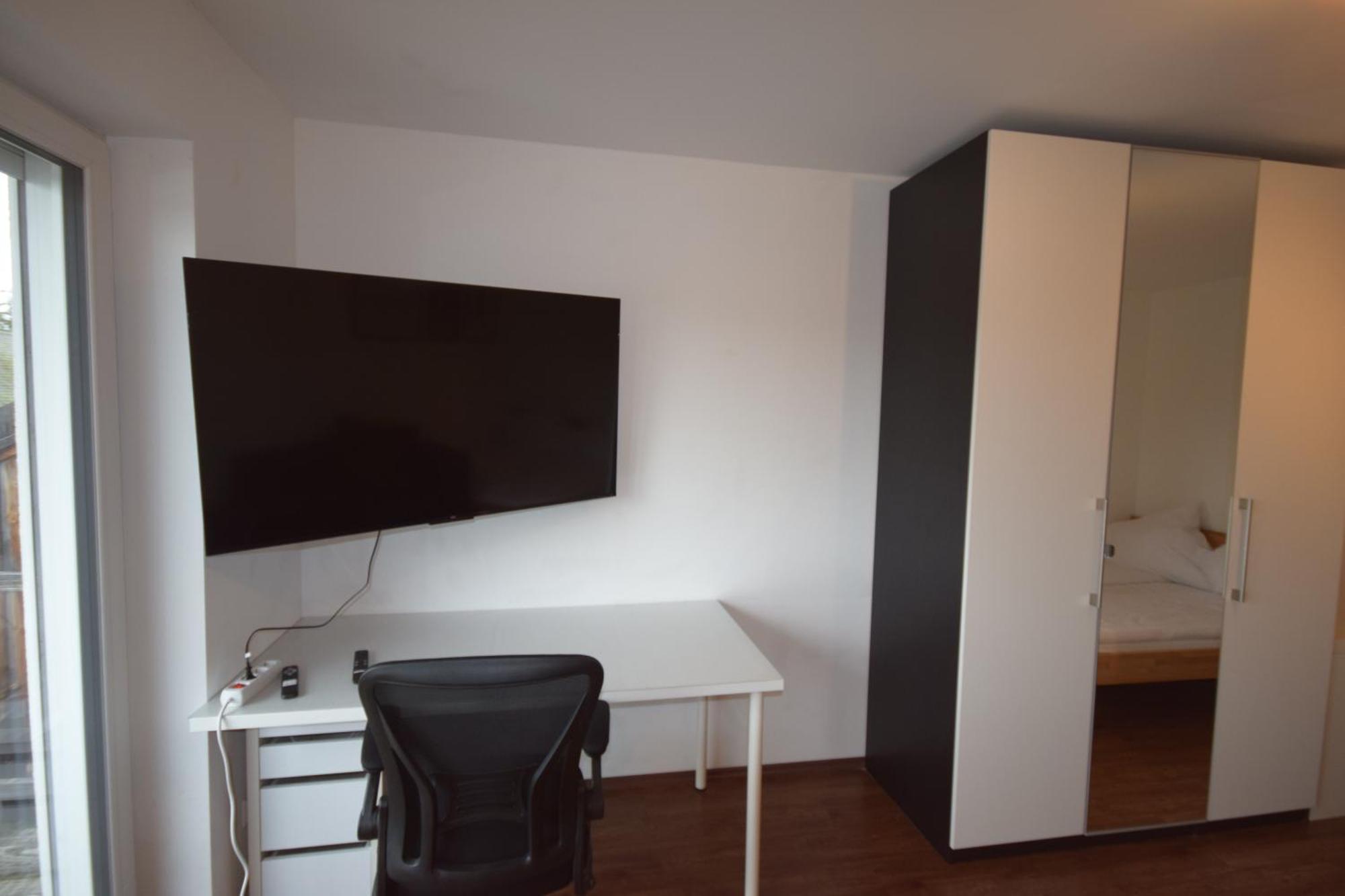 Apartment Nestwerk Komfort R23-12 - Balkon, Arbeitsplatz & Zentrumsnah